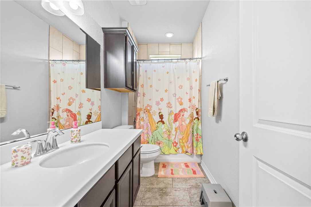 8006 Calma St Property Photo 6