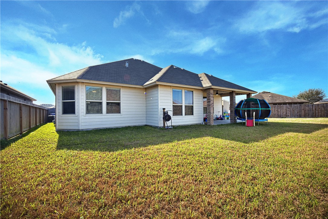 8006 Calma St Property Photo 23