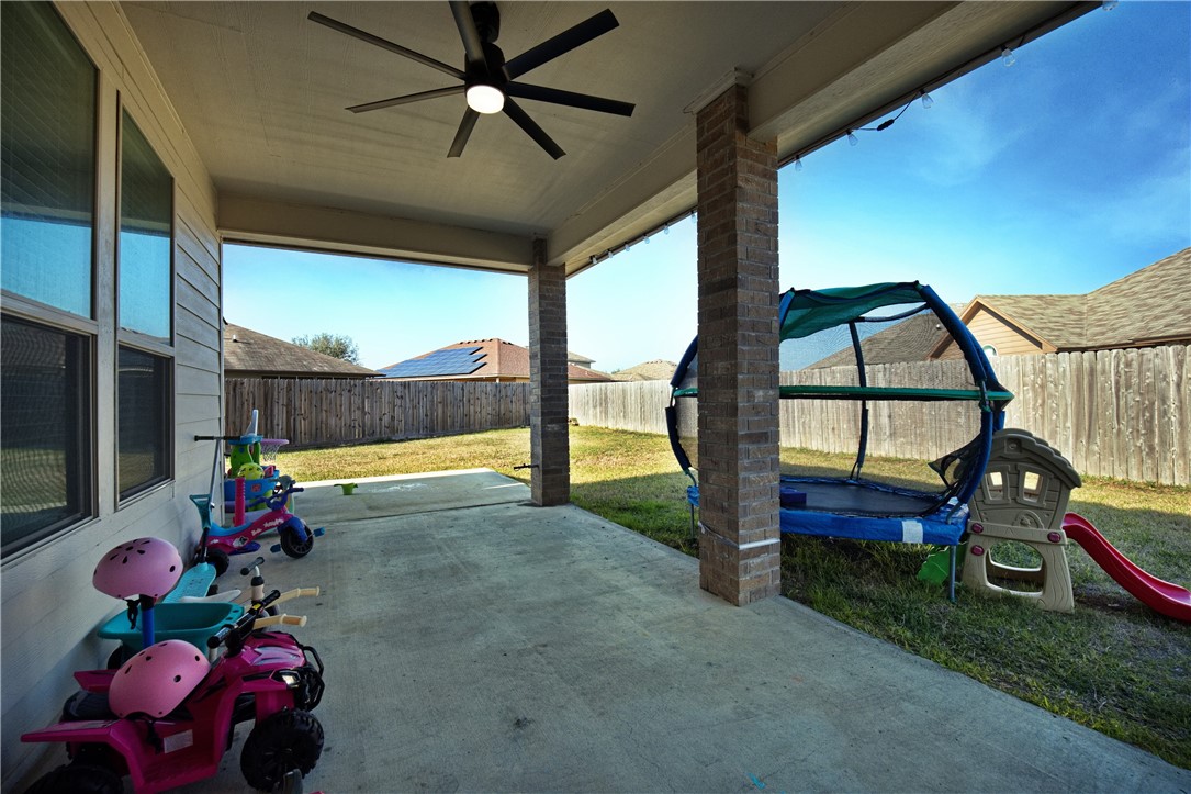 8006 Calma St Property Photo 24