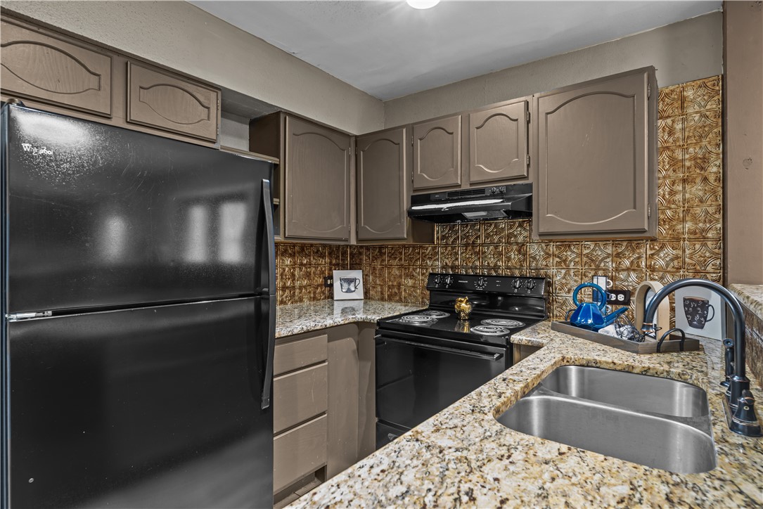 6702 Everhart D102 Property Photo 7