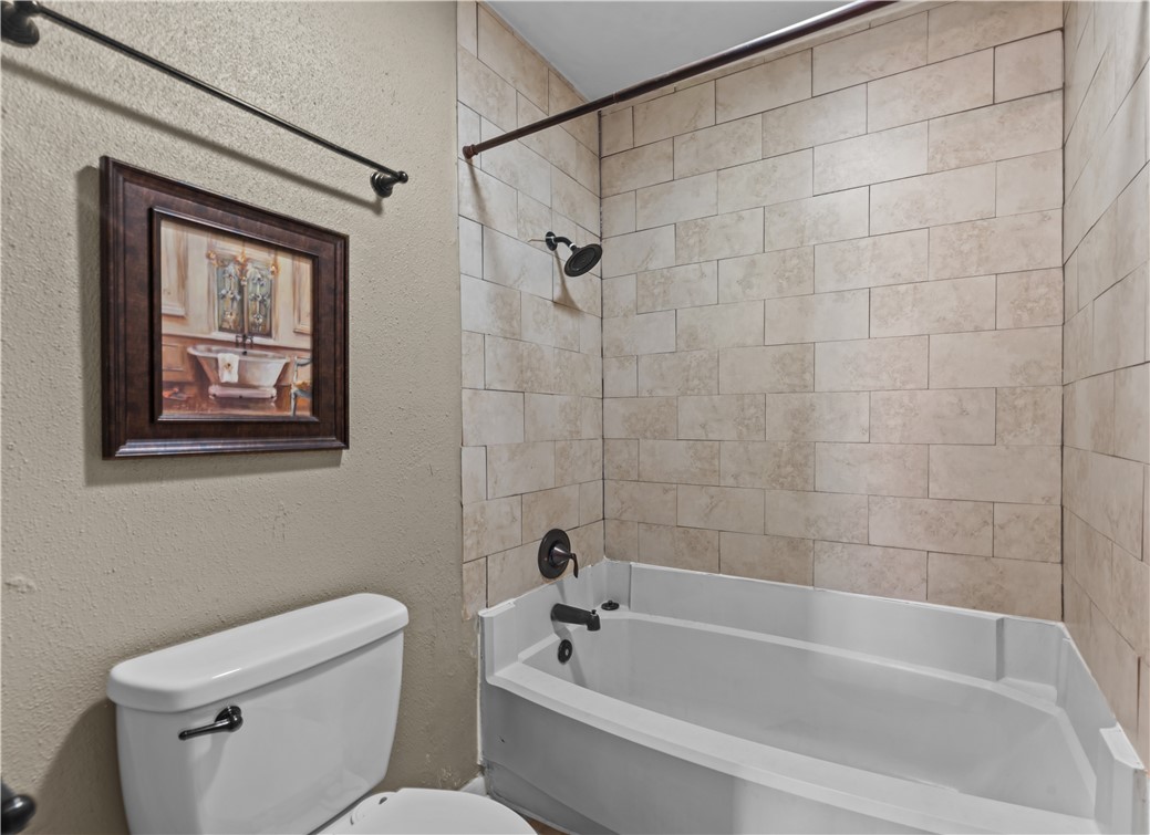 6702 Everhart D102 Property Photo 18