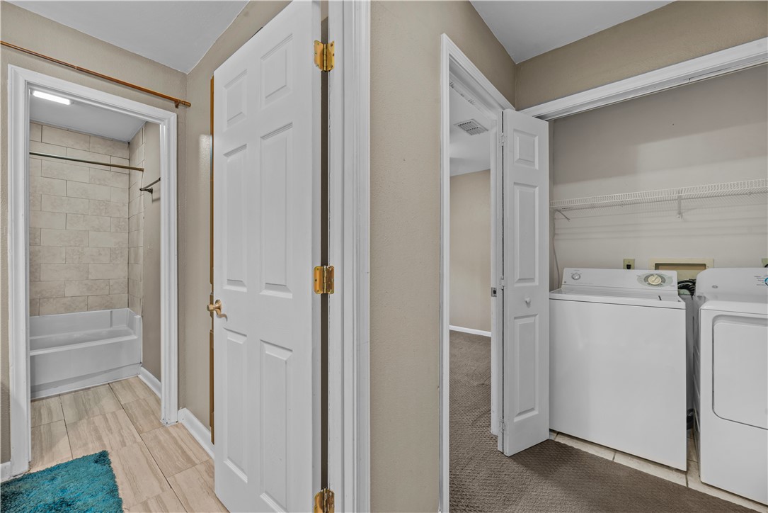 6702 Everhart D102 Property Photo 19