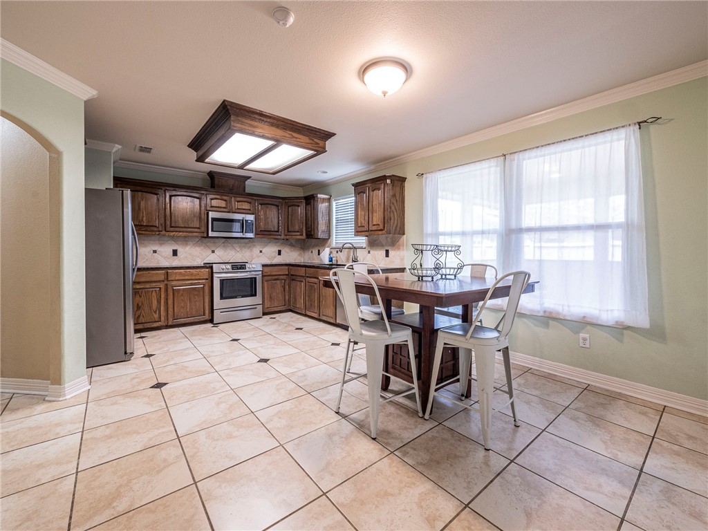 8209 Rock Crest Dr Property Photo 18