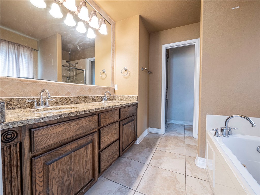 8209 Rock Crest Dr Property Photo 22