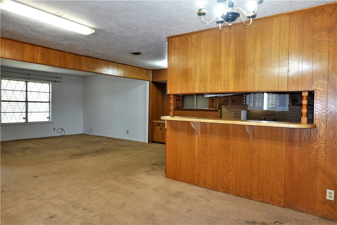1720 Dallas St Property Photo 11