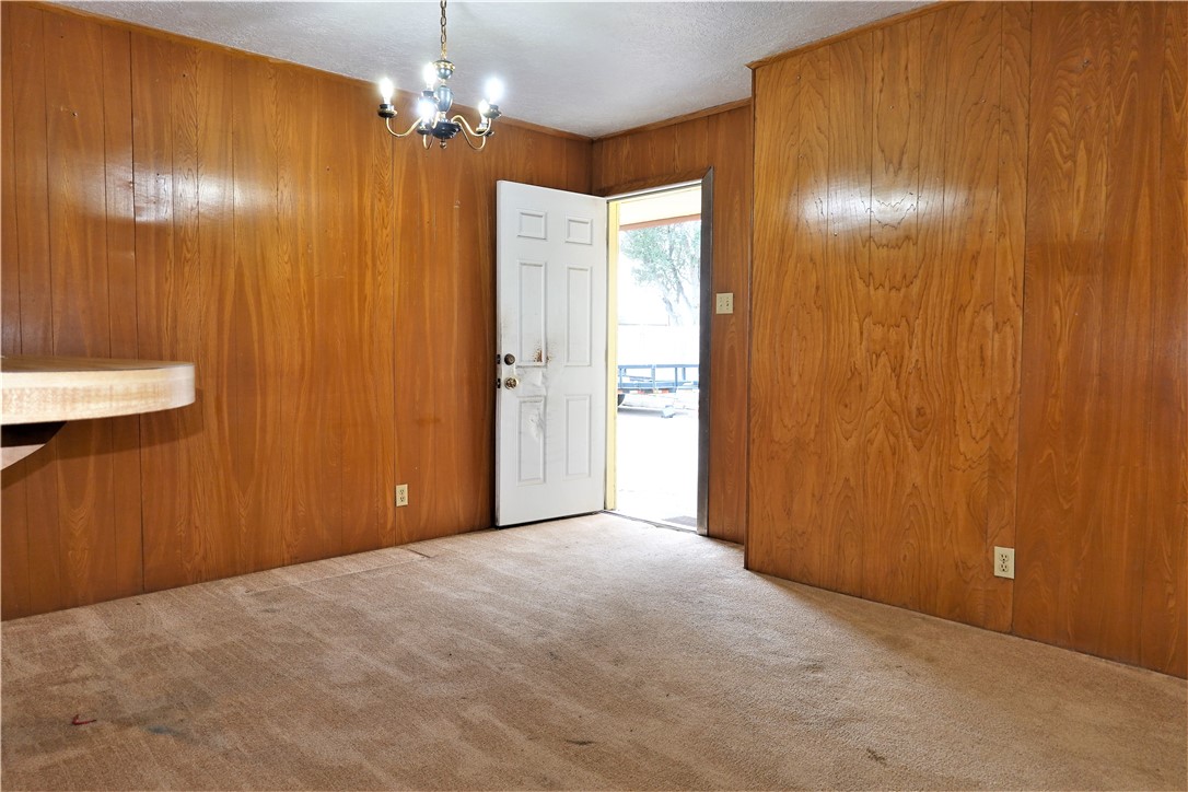 1720 Dallas St Property Photo 12