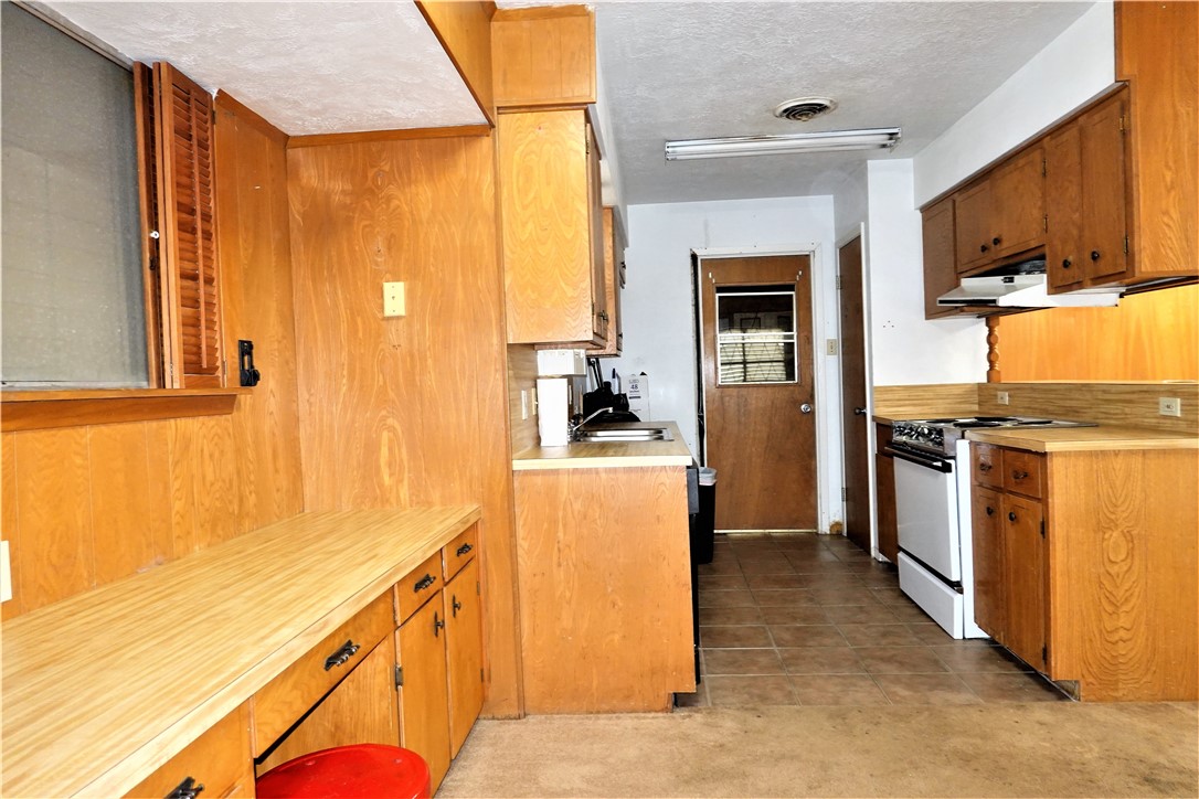 1720 Dallas St Property Photo 14