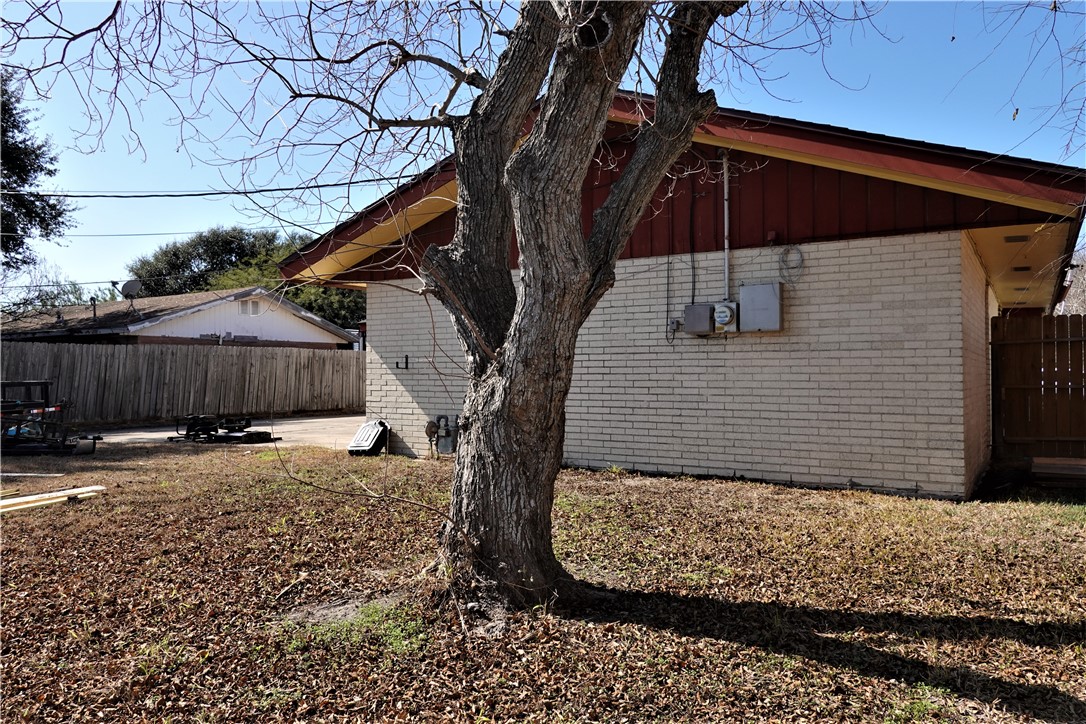 1720 Dallas St Property Photo 35
