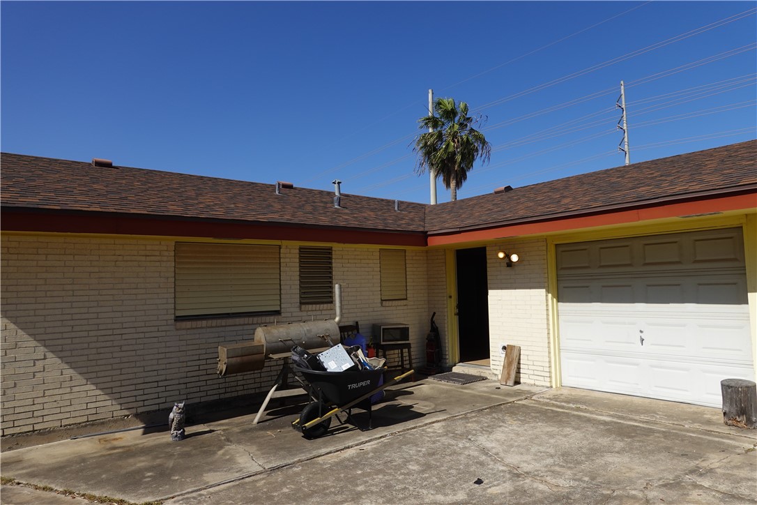1720 Dallas St Property Photo 37