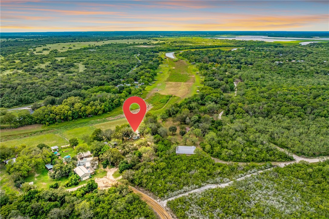 141 Horseshoe Clf Property Photo 2