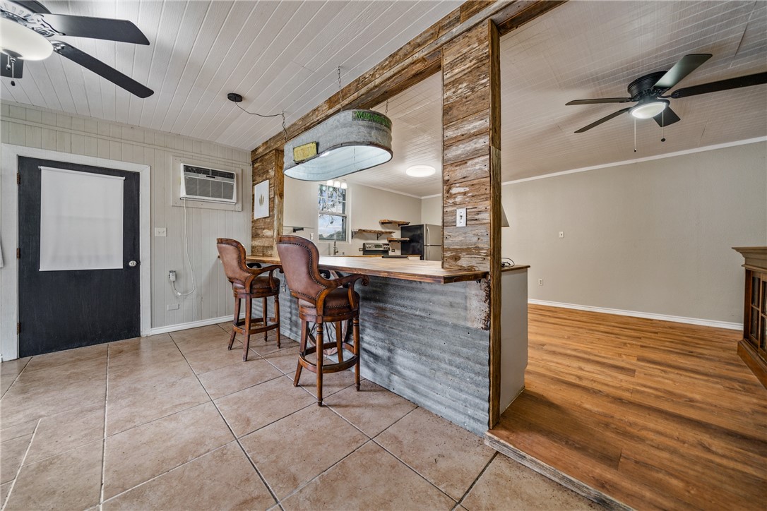 141 Horseshoe Clf Property Photo 12