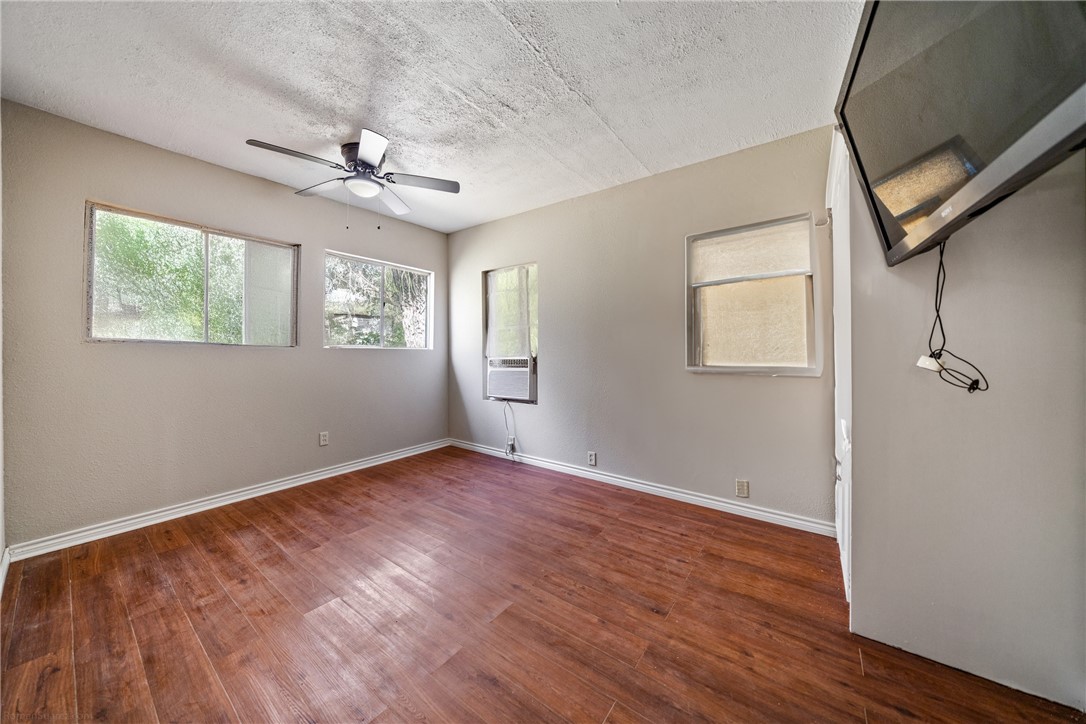 141 Horseshoe Clf Property Photo 16