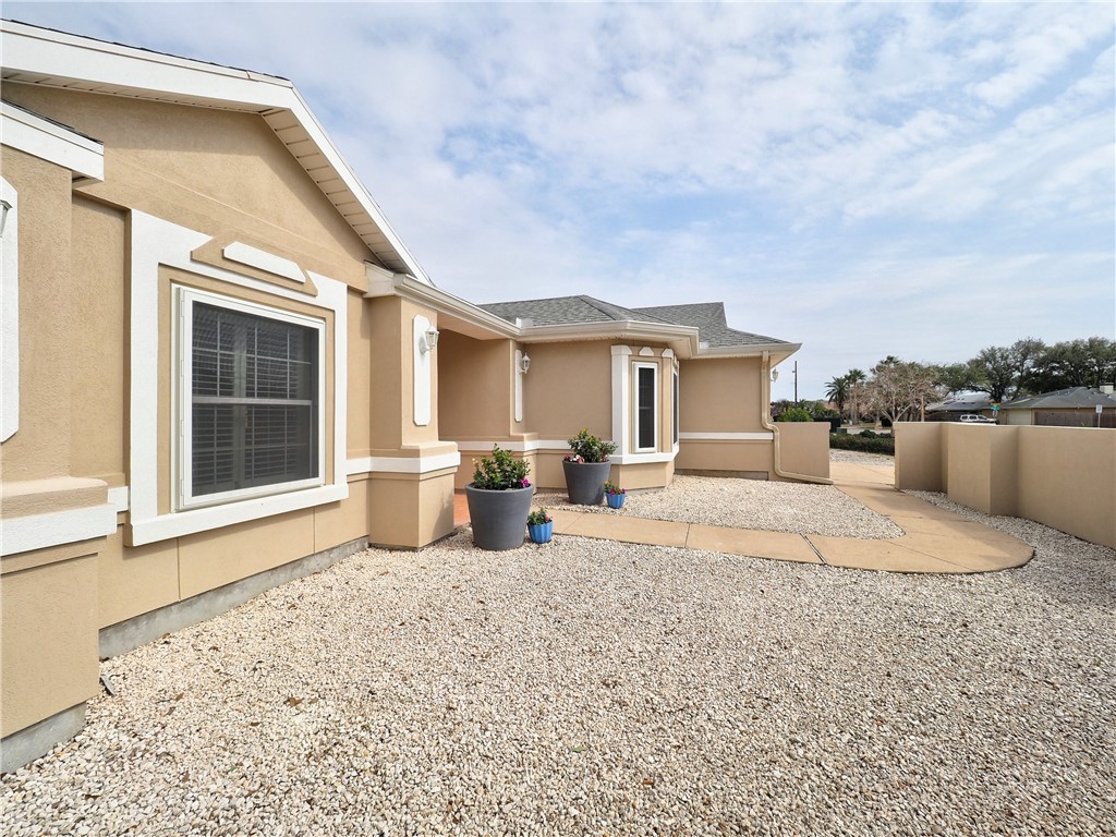 13834 Sea Horse Property Photo 4