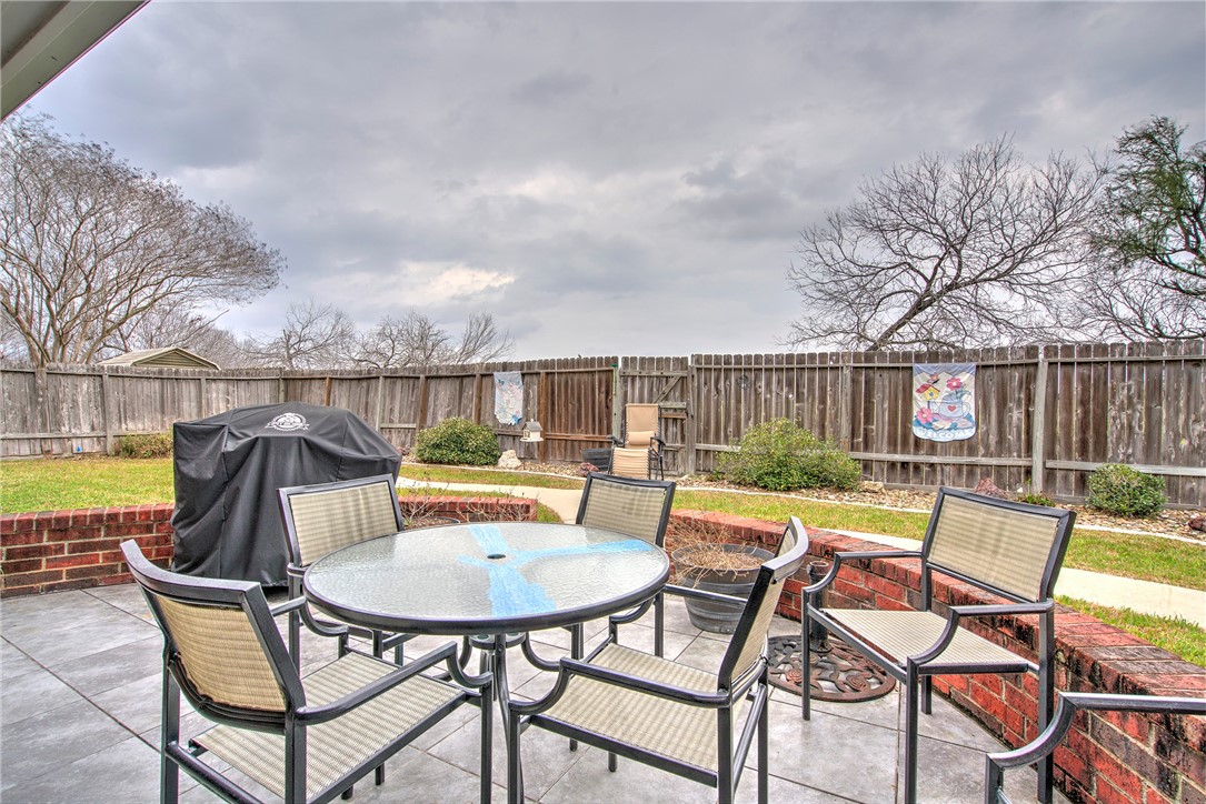 15410 Guadalupe River Dr Property Photo 26