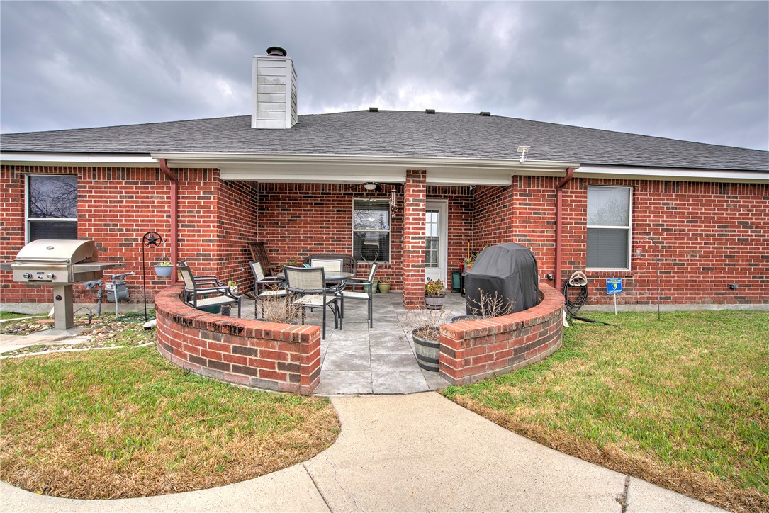 15410 Guadalupe River Dr Property Photo 27