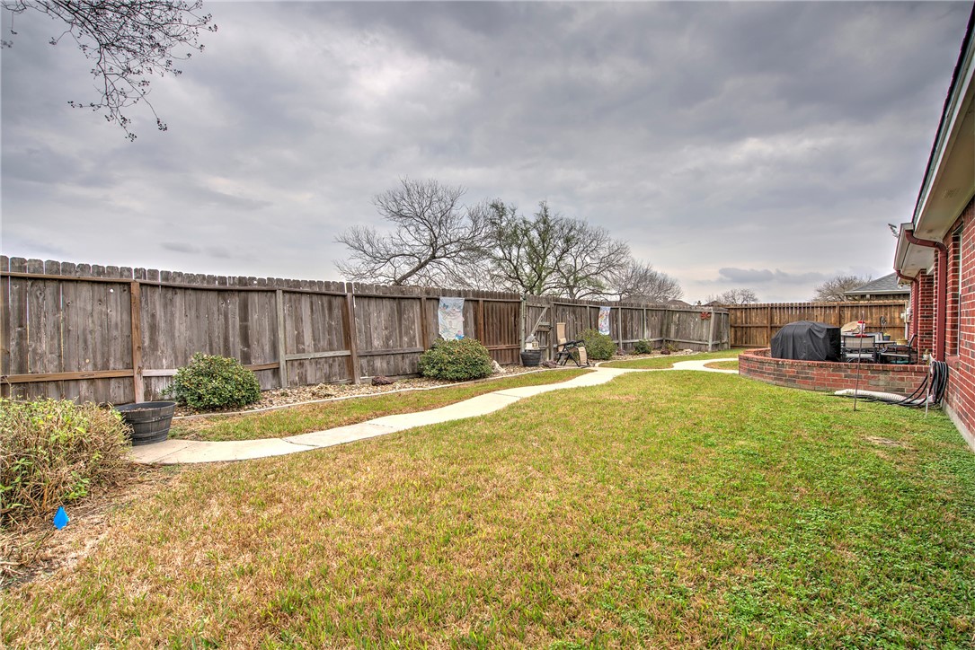 15410 Guadalupe River Dr Property Photo 29