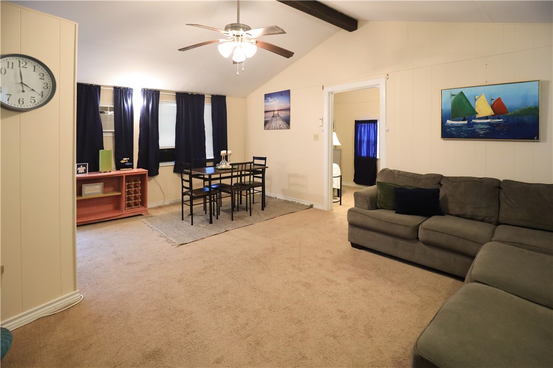26 Bayberry Circ Property Photo 3