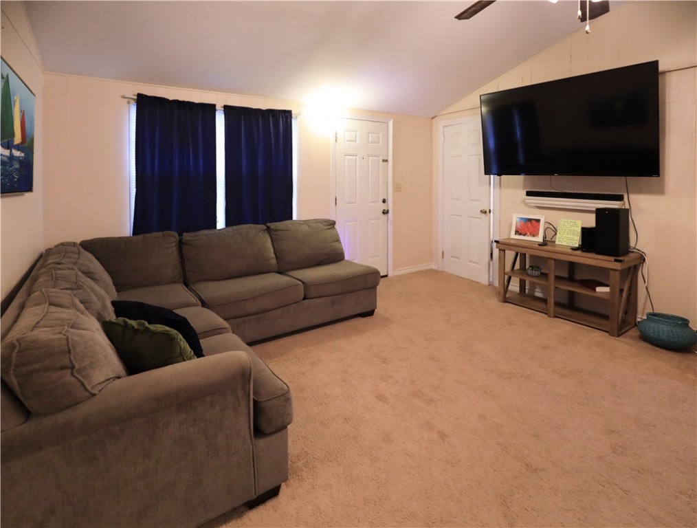 26 Bayberry Circ Property Photo 11