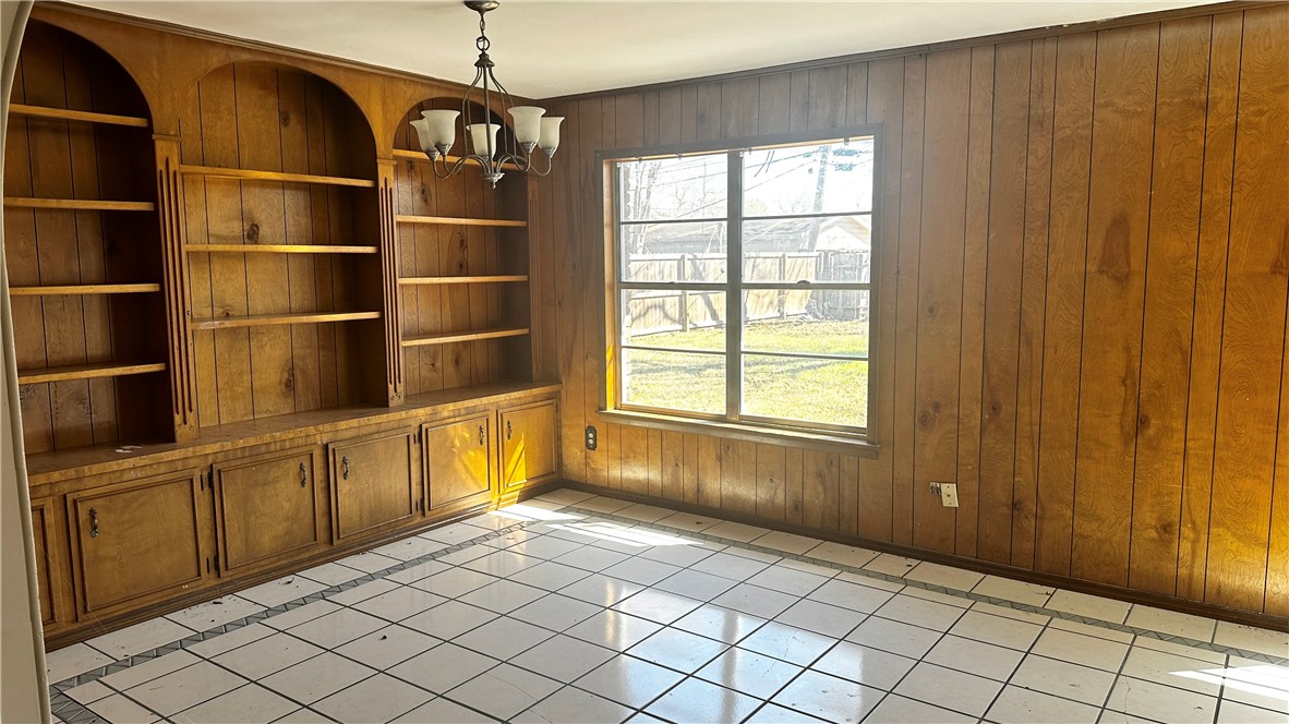 525 Ohio Ave Property Photo 3