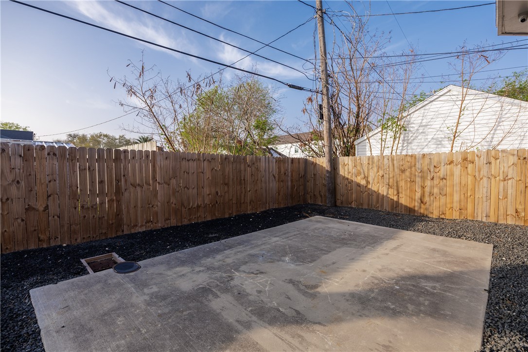 525 Clifford St Property Photo 35