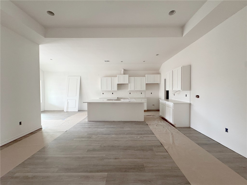 2633 Westeros St Property Photo 8