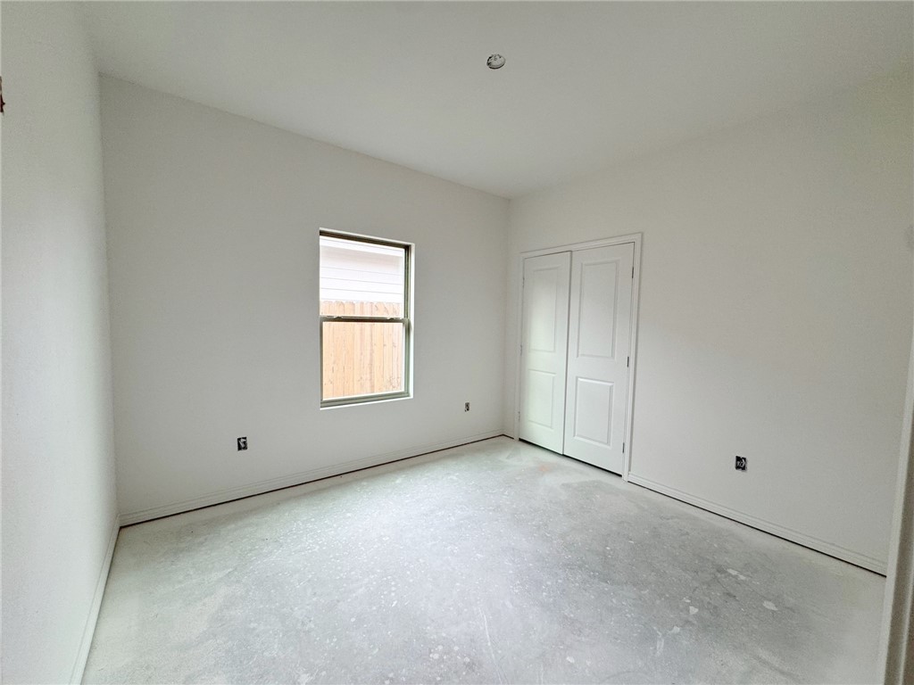 2633 Westeros St Property Photo 17