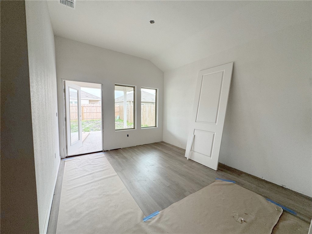 2633 Westeros St Property Photo 23