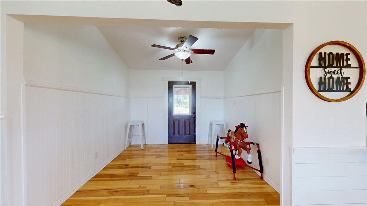 22818 State Highway 16 S Property Photo 17