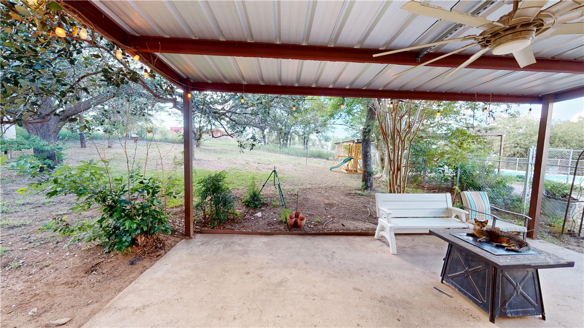 22818 State Highway 16 S Property Photo 31
