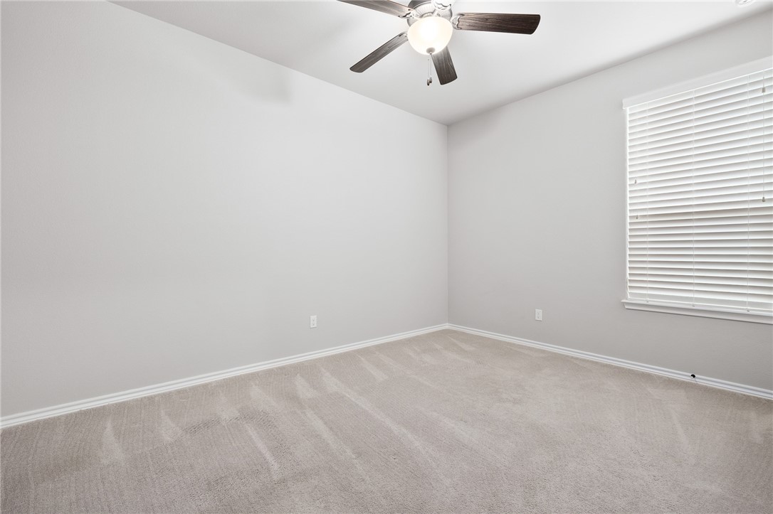 6 Reserve Blvd Property Photo 20