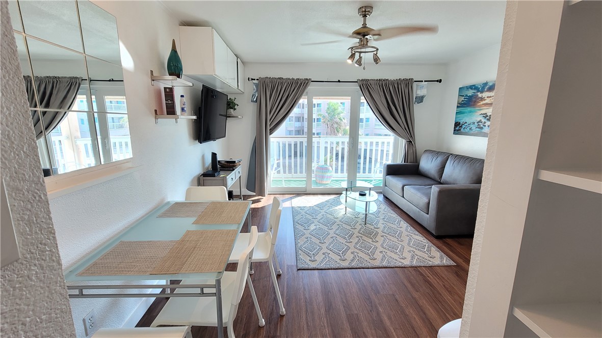3938 Surfside Blvd 2214 Property Photo 7