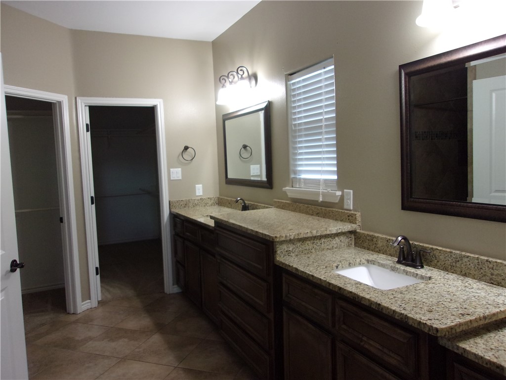 5838 Bella Donna Dr Property Photo 8