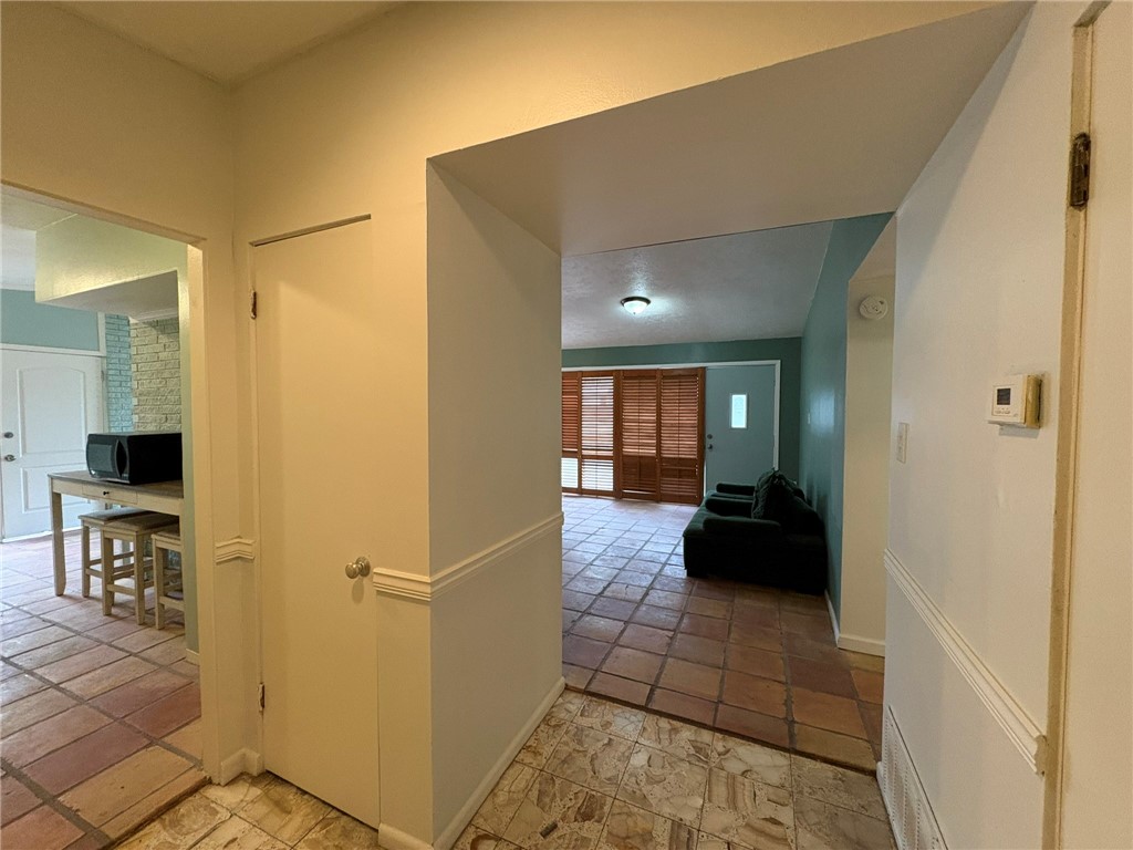1314 Casa Verde Dr Property Photo 7