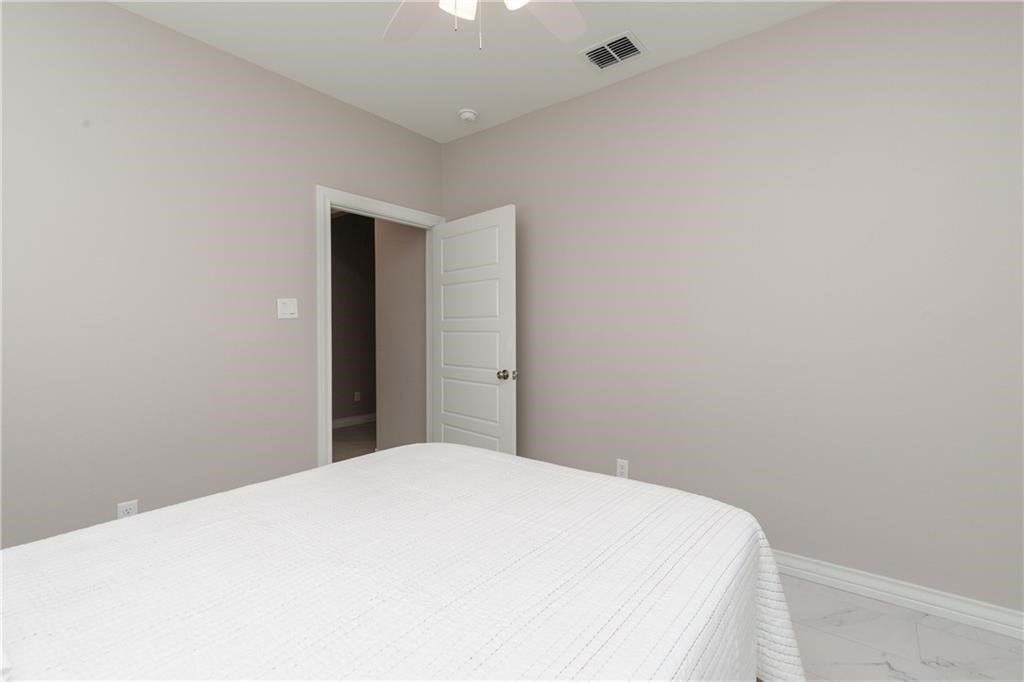 130 Vishal Ave Property Photo 20