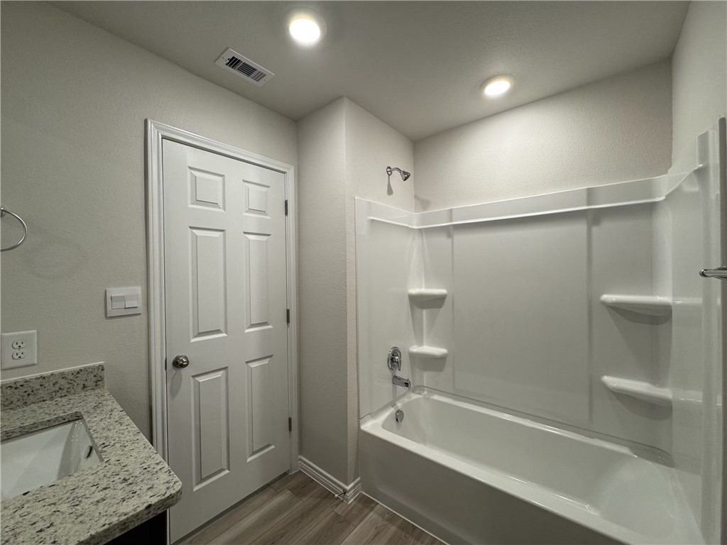1645 Pleasant Dr Property Photo 24