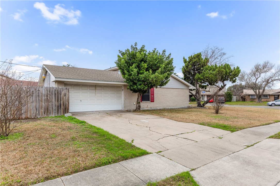 103 Park Pl Property Photo 3