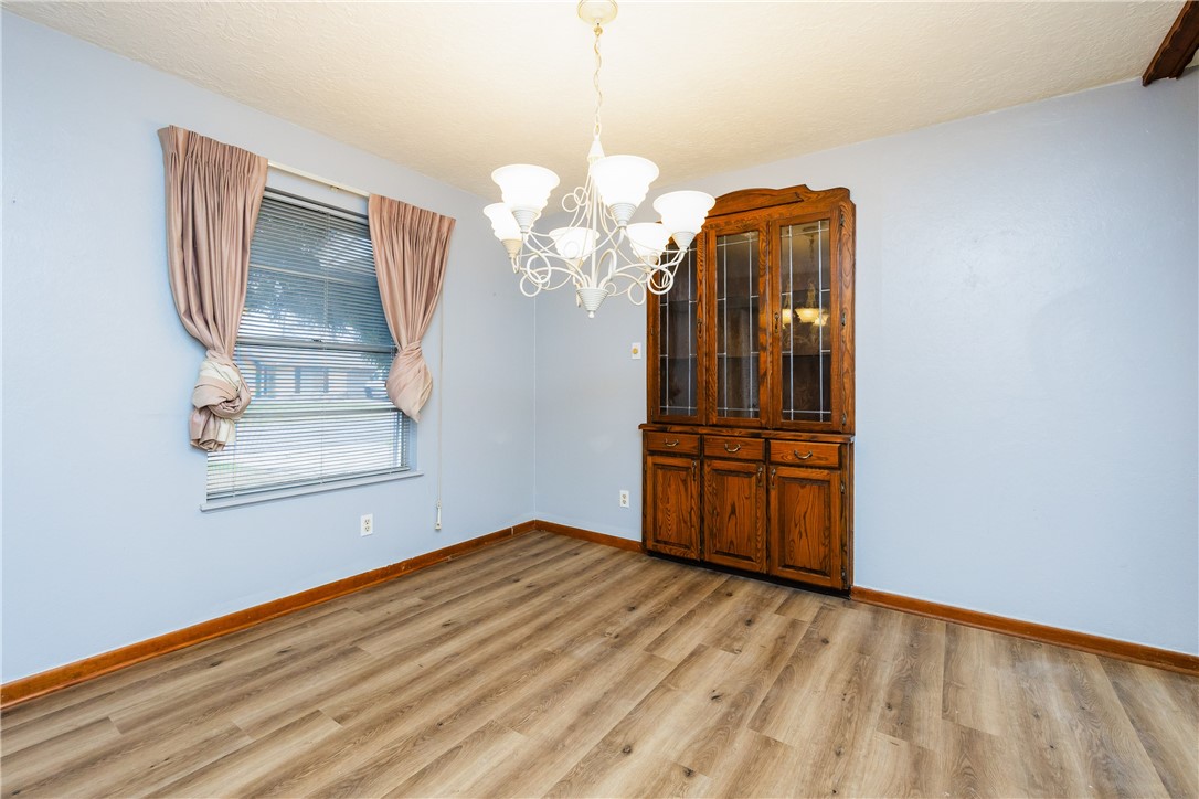 103 Park Pl Property Photo 8