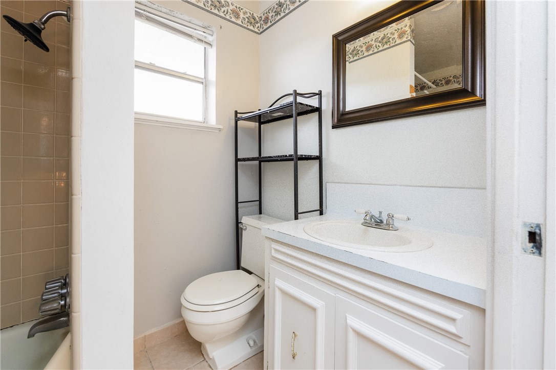 103 Park Pl Property Photo 32