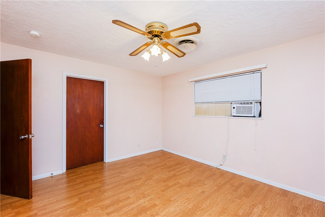 103 Park Pl Property Photo 35