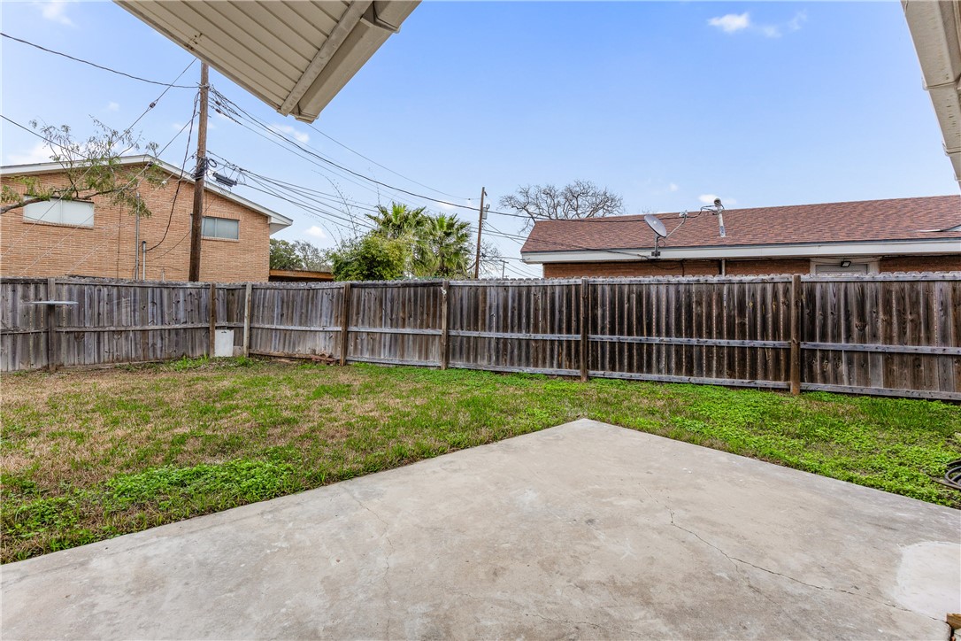 103 Park Pl Property Photo 37