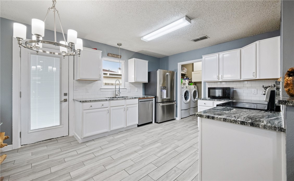 7610 Caribou Dr Property Photo 3