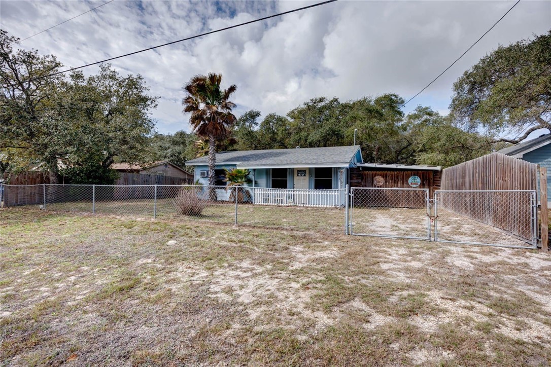 713 N Kossuth St Property Photo 3