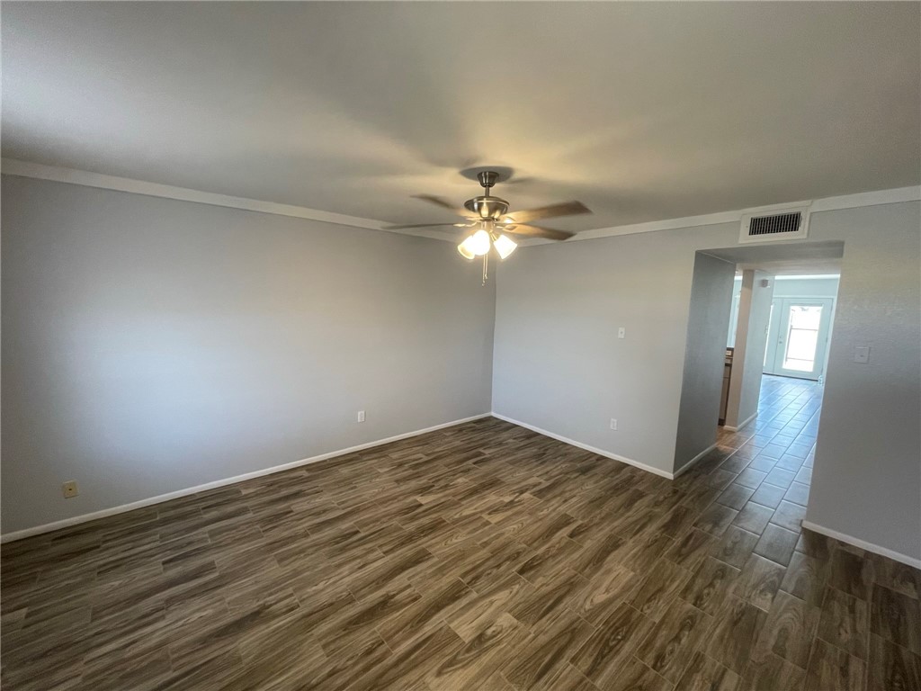 309 W Ailsie Ave Property Photo 3