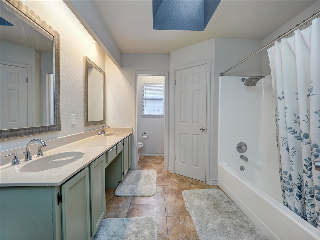 918 Saint Christopher St Property Photo 10