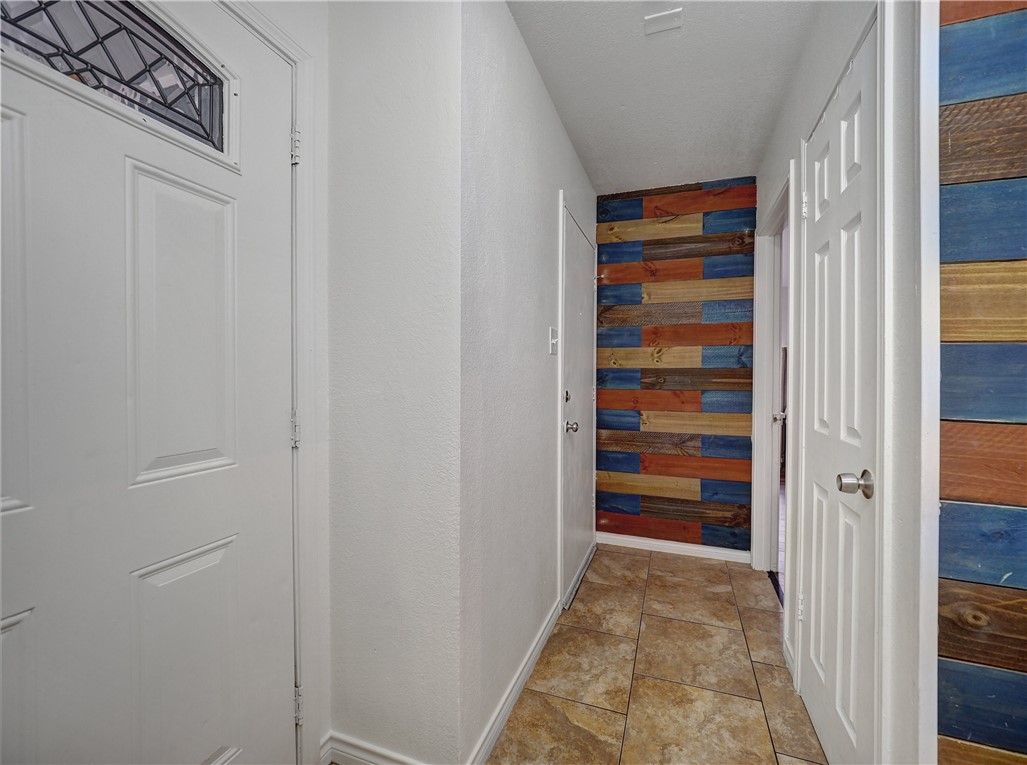 918 Saint Christopher St Property Photo 16