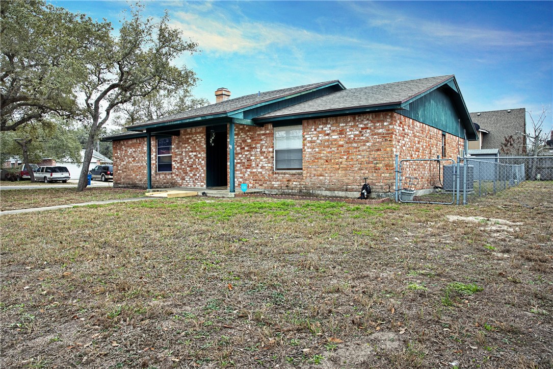 2359 Mesquite Circ Property Photo 2