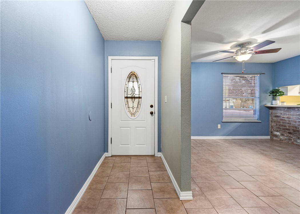 2359 Mesquite Circ Property Photo 4