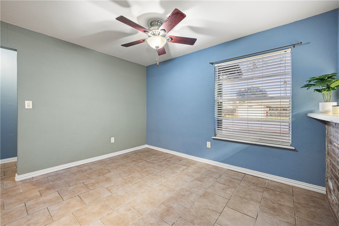 2359 Mesquite Circ Property Photo 5