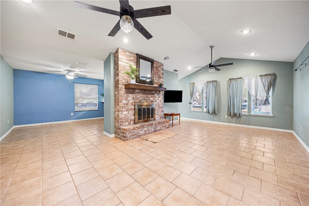 2359 Mesquite Circ Property Photo 10