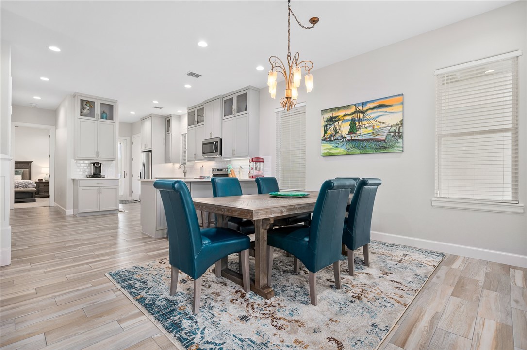 105 Frontenac Property Photo 7